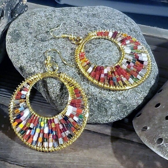 Beaded Red Multi Tiny Glass Beads Gogo Gold Tone Hoop Earrings - Picture 3 of 8